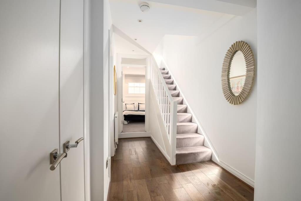 Capital Modern Two Bedroom In Chelsea Ggr * Londen