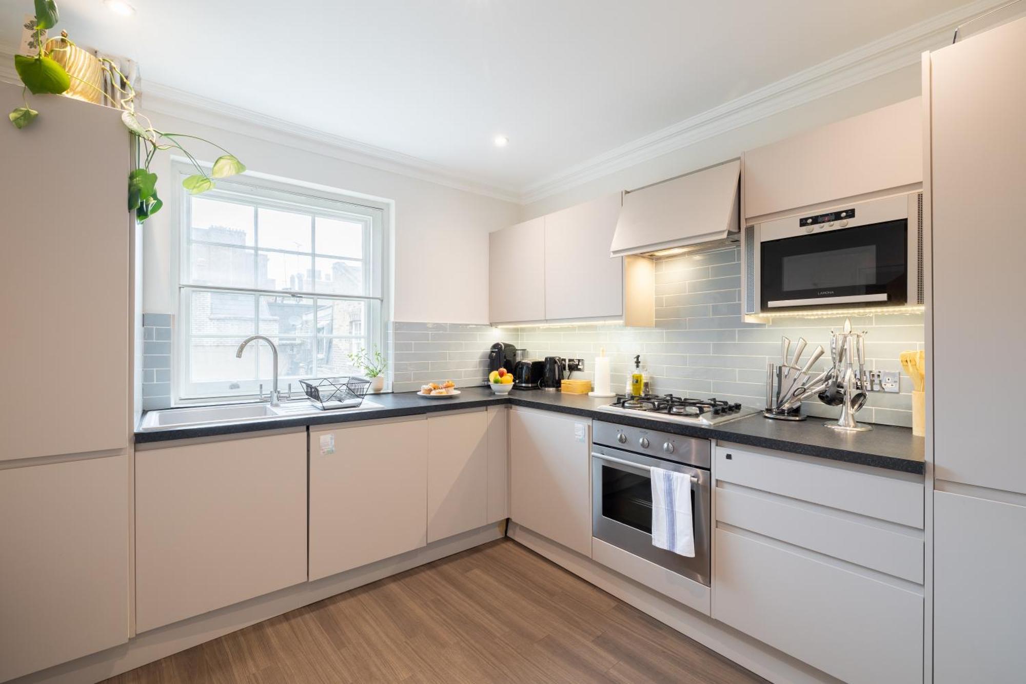 Kula - Victoria Apartment London