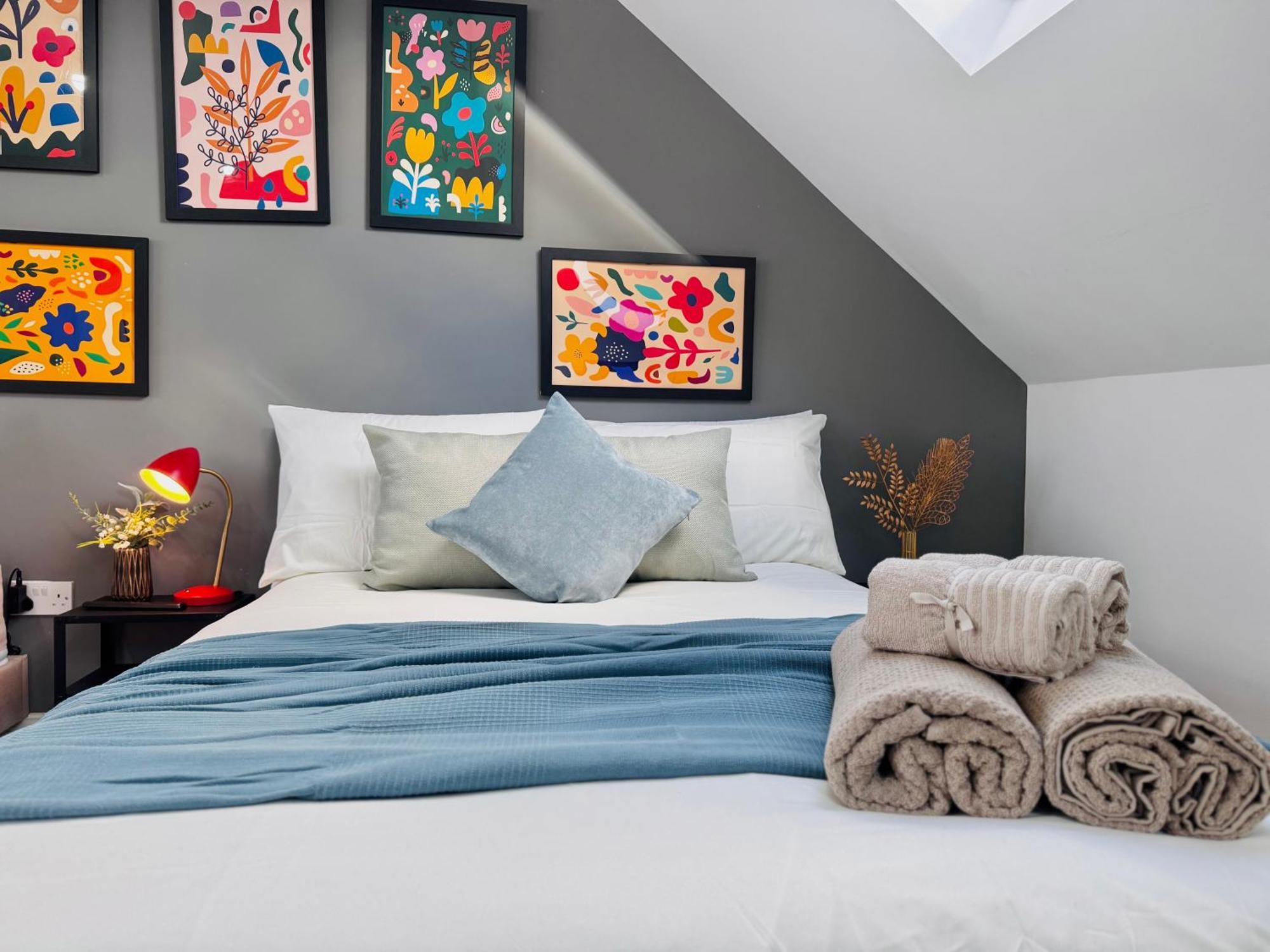 Bright Loft 30min To