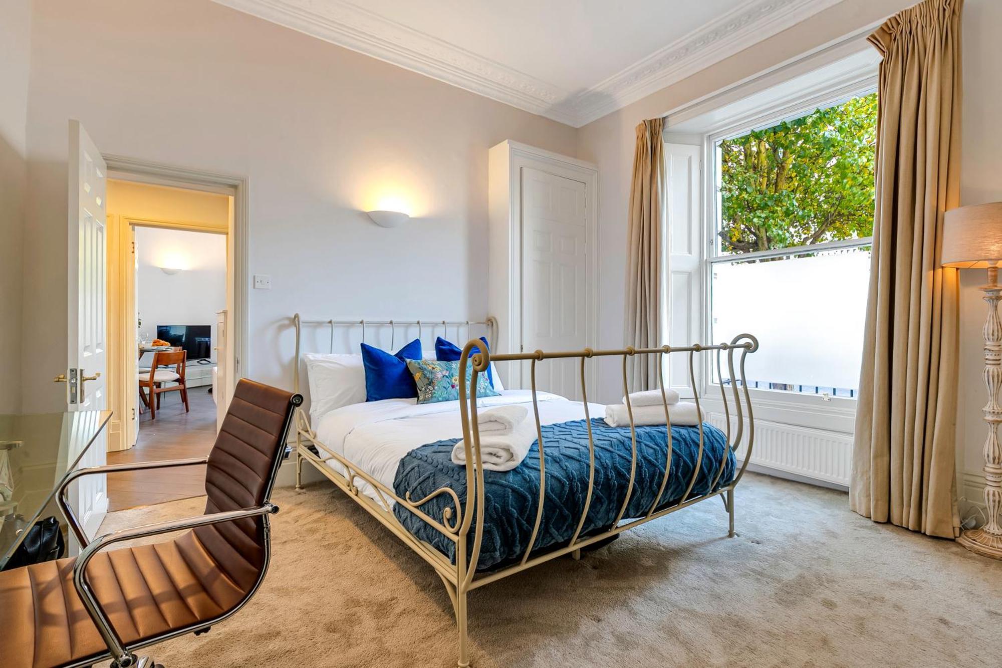 Flat In Victoria *