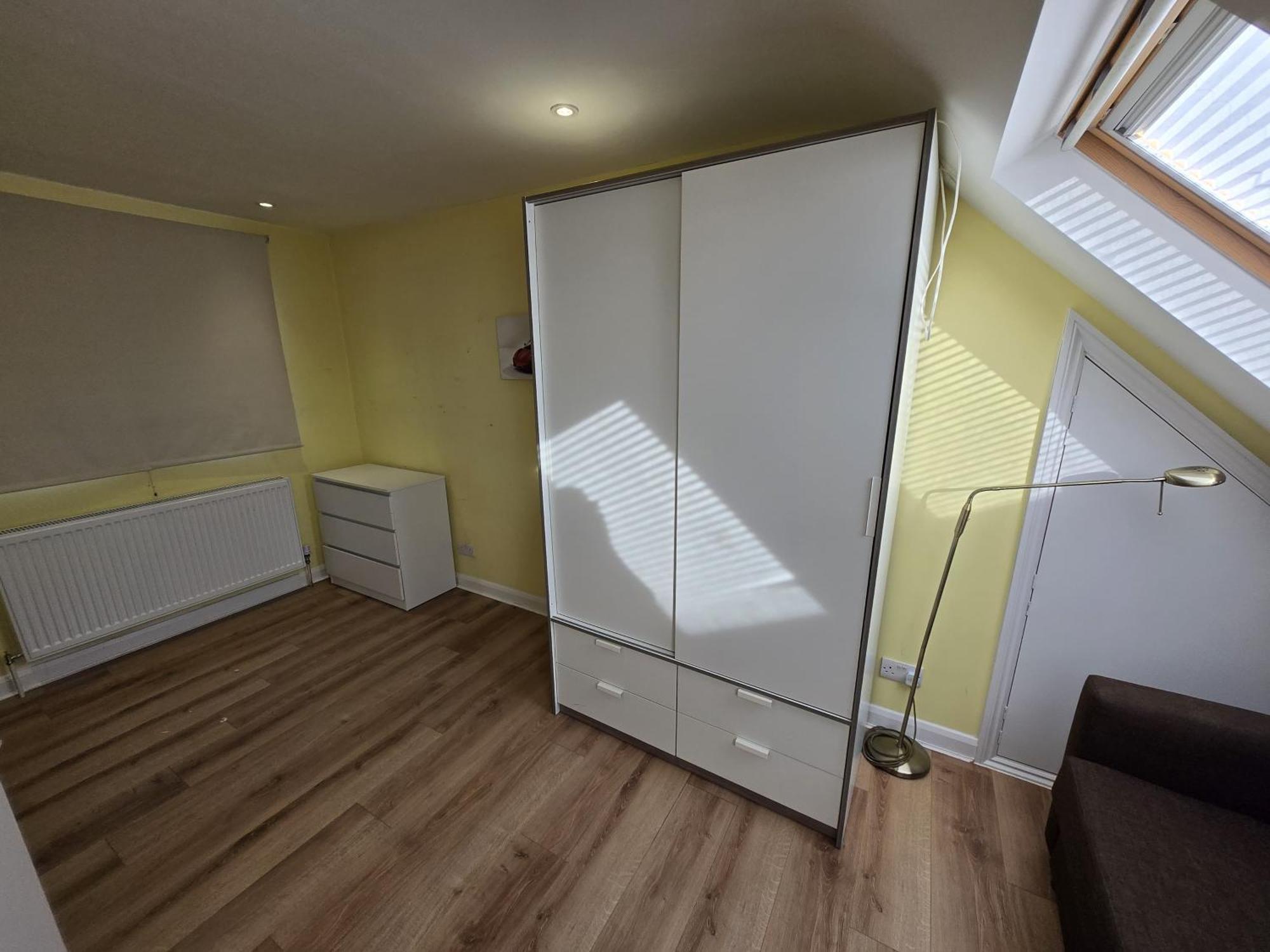 Urban Escape - Spacious 3-bedroom Close To Canary Wharf Casa de férias Londres