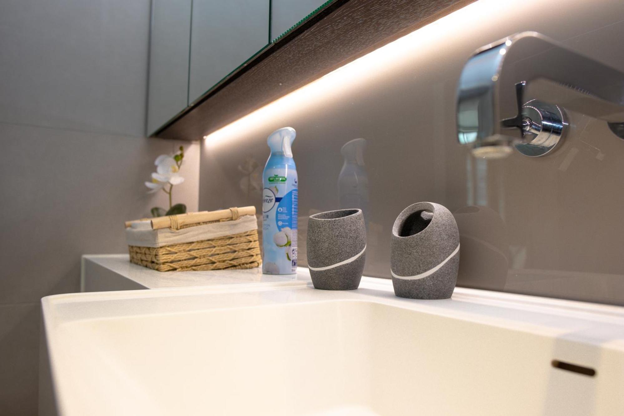 Luxury Steps From Battersea Power St And Close To Victoria & Chelsea Apartamento *
