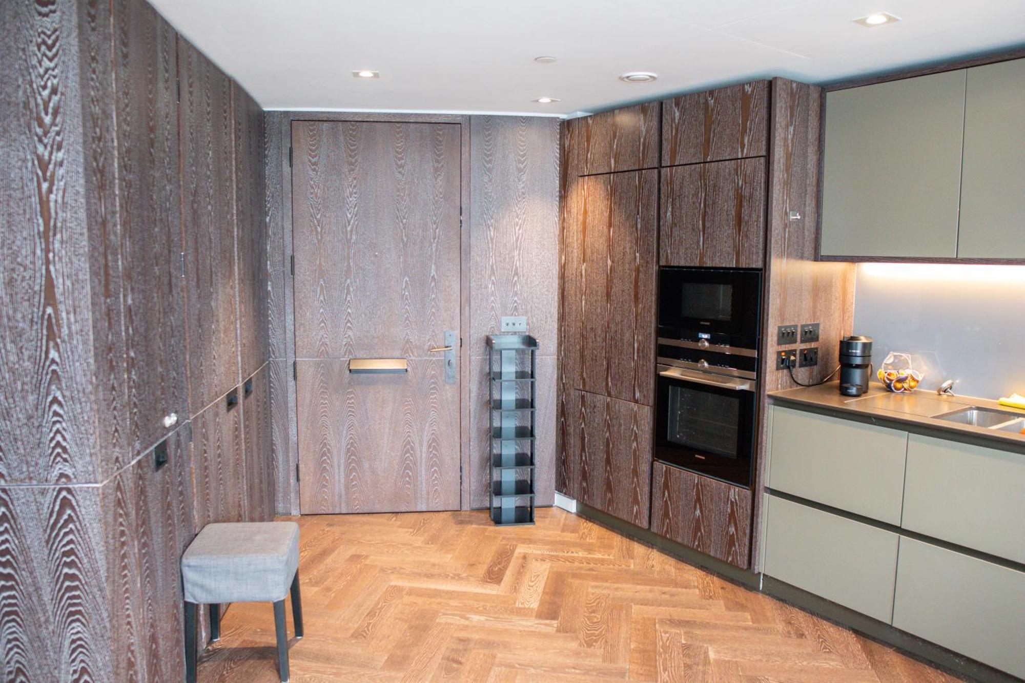 Apartamento Luxury Steps From Battersea Power St And Close To Victoria & Chelsea *