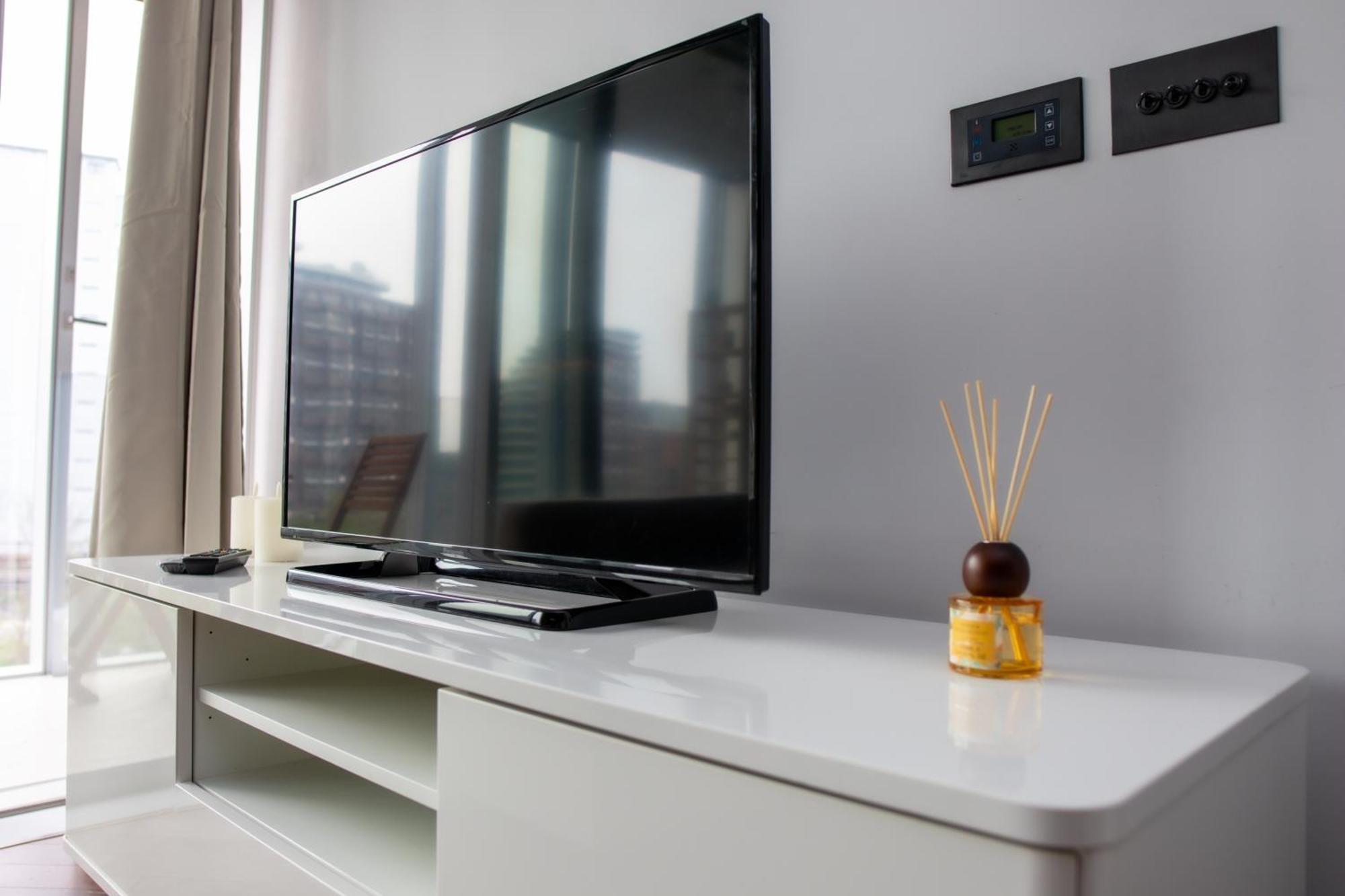 Luxury Steps From Battersea Power St And Close To Victoria & Chelsea Apartamento *