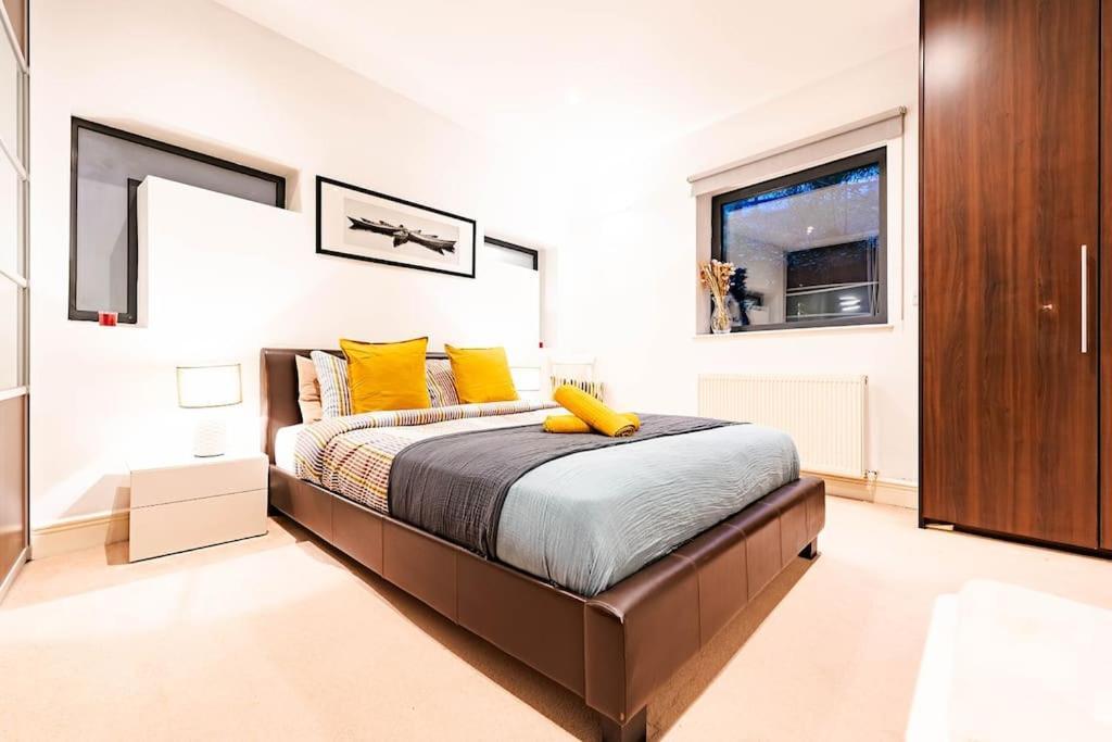 Bright & Modern One Bedroom Flat In Farringdon *