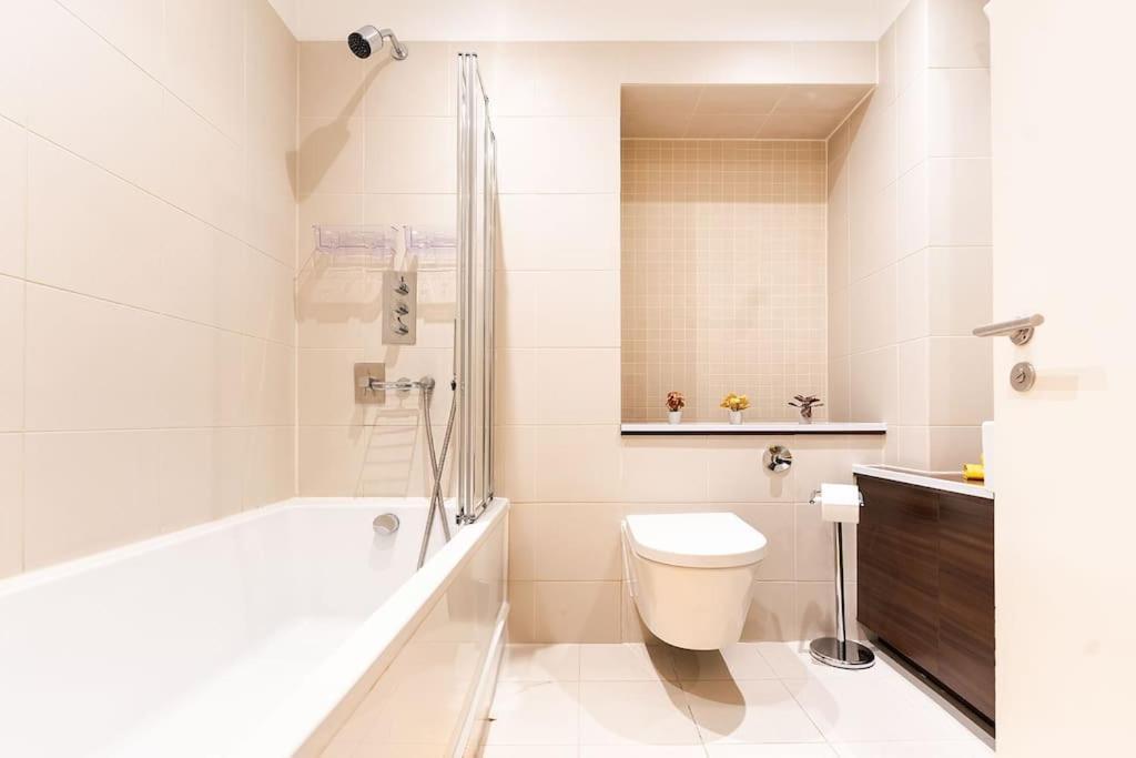 Bright & Modern One Bedroom Flat In Farringdon Londres