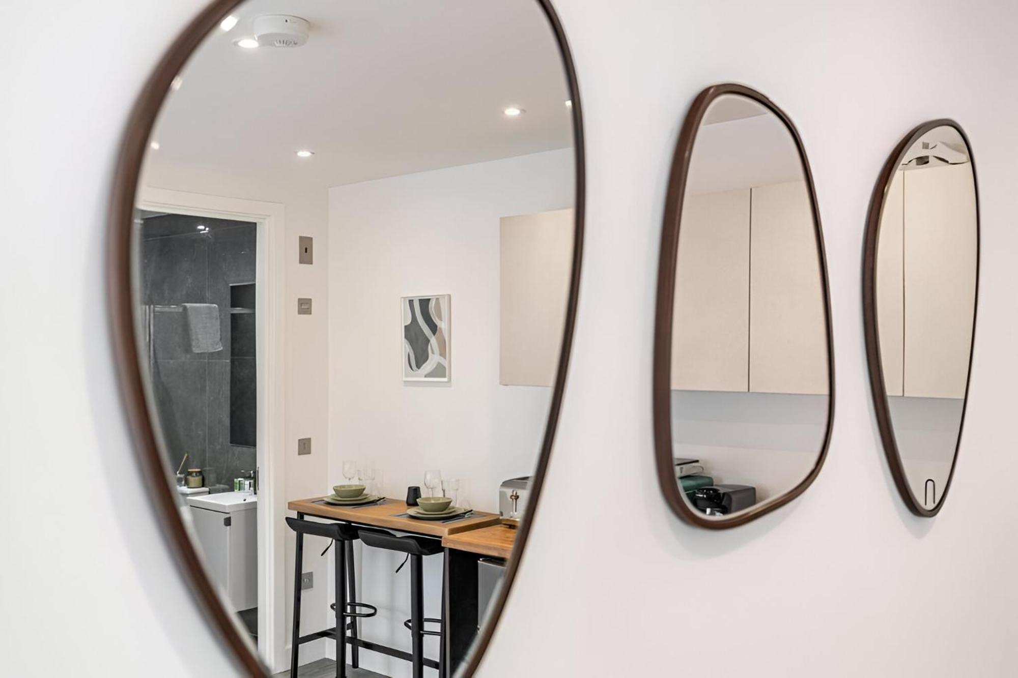 Tranquil Garden In Neasden, Appartement