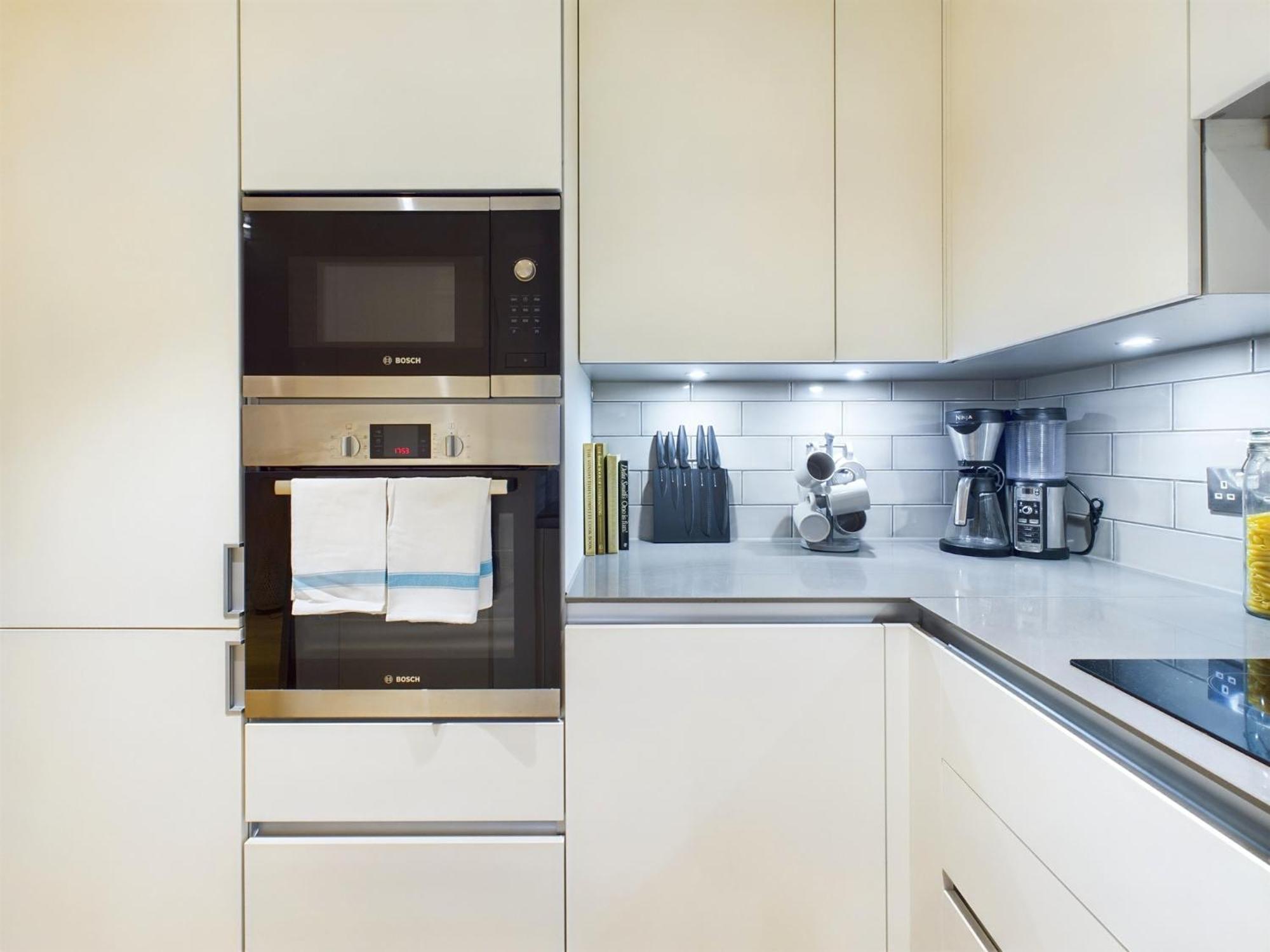 Apartamento Wild Roses Serviced - Canning Town Londres