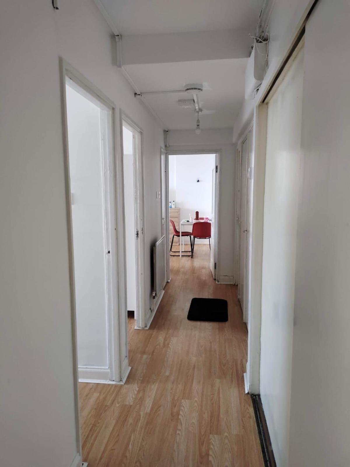 Flatshare Canary Wharf Cityview Shared With Host For Common Spaces Separate Bedroom Shared Bathroom Londres