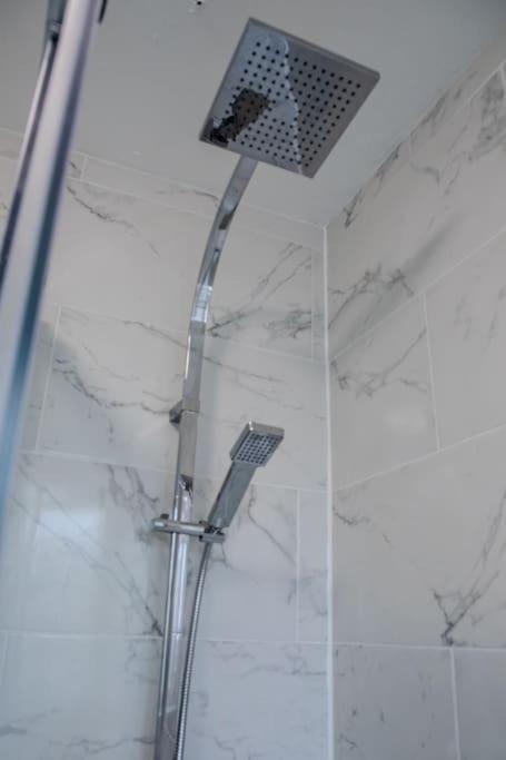 Newly Fitted 2 Bedroom Battersea Flat Appartement