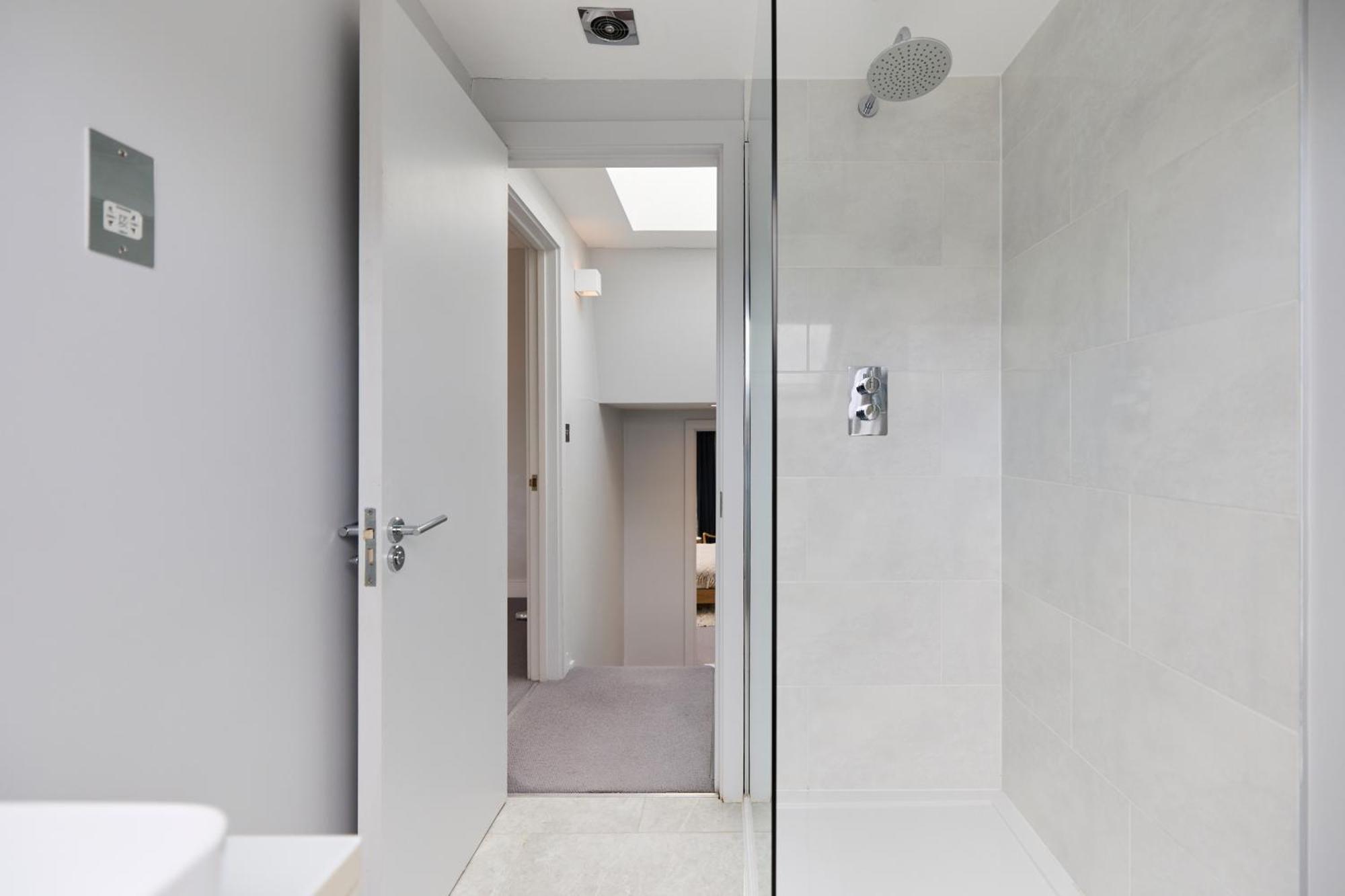 Appartement The Fulham Classic - Spacious 4bdr House With Balcony And Garden *