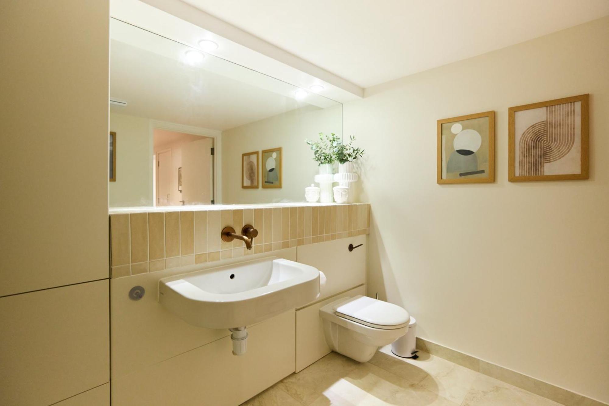Apartamento The Wenlock Arms - Inviting 1bdr Flat With Study And Balcony *