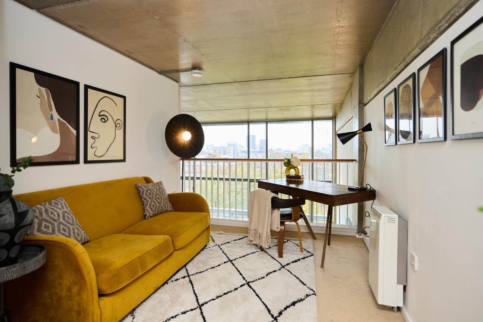 The Wenlock Arms - Inviting 1bdr Flat With Study And Balcony *