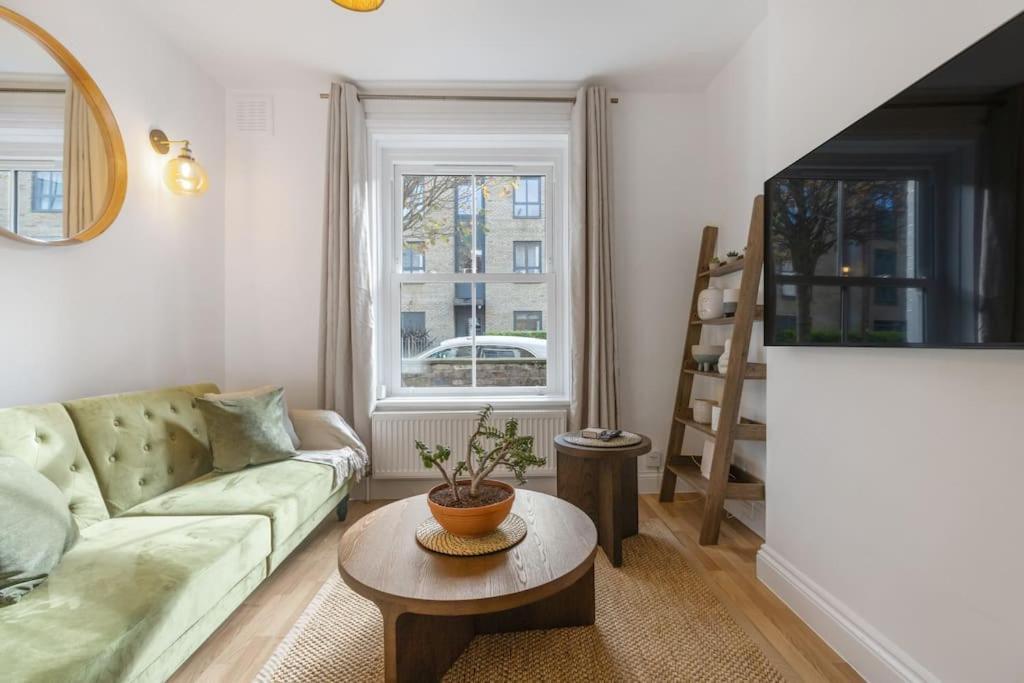King's Cross Townhouse - Contemporary Garden Flat * Londres