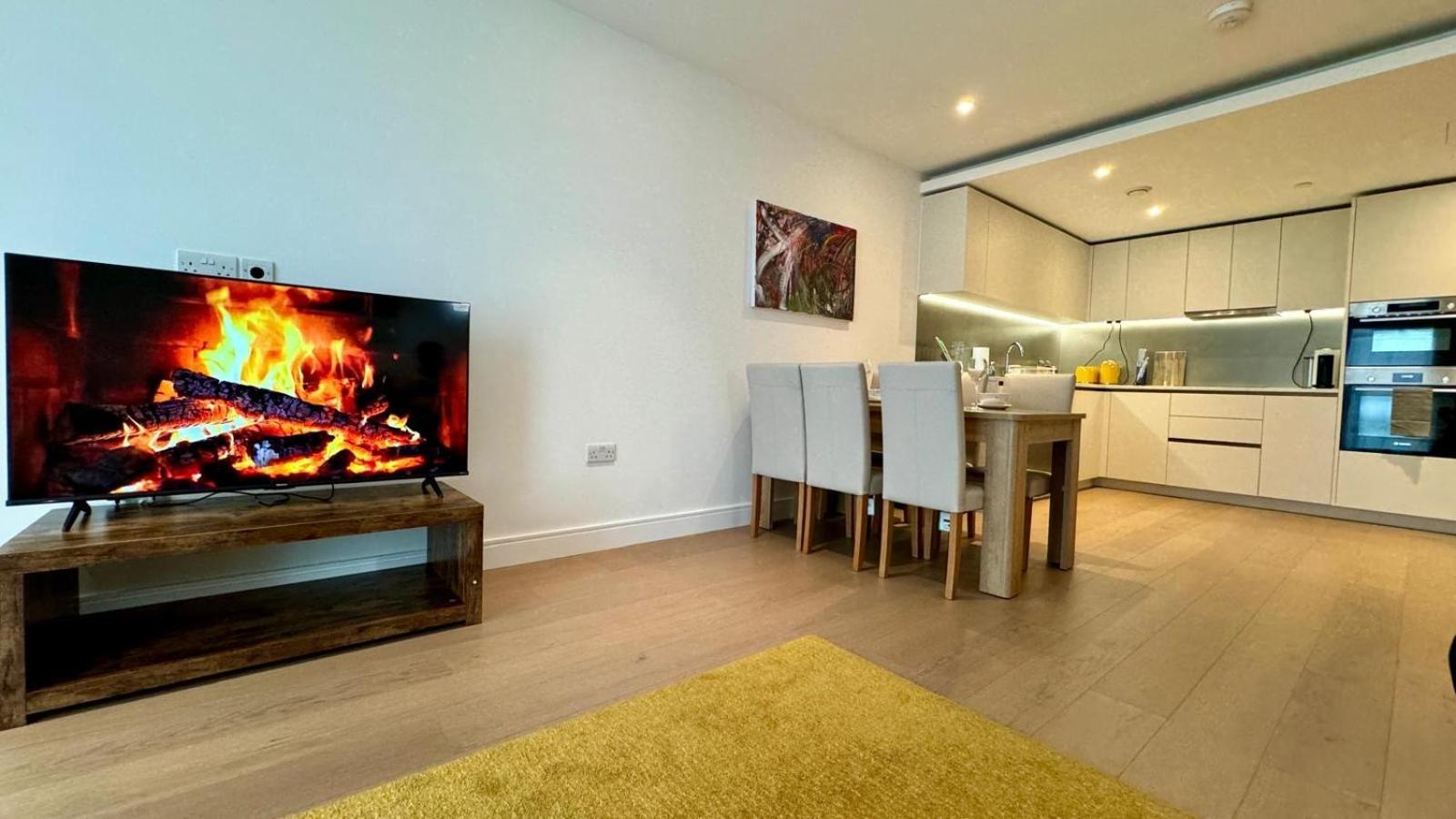 Apartamento New 2 Bedroom, 2 Bathroom Flat In Fulham *