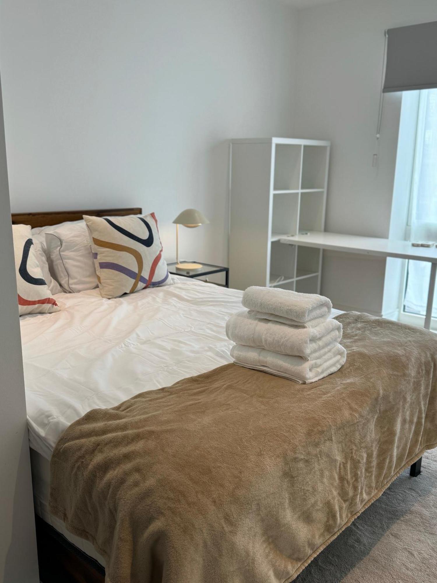 New 2 Bedroom, 2 Bathroom Flat In Fulham Apartamento