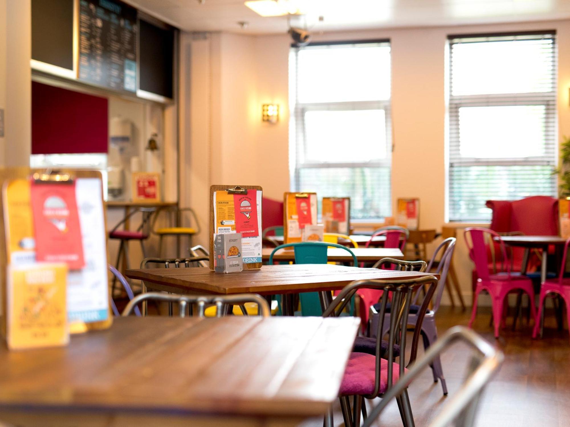 Yha Thameside * Londen