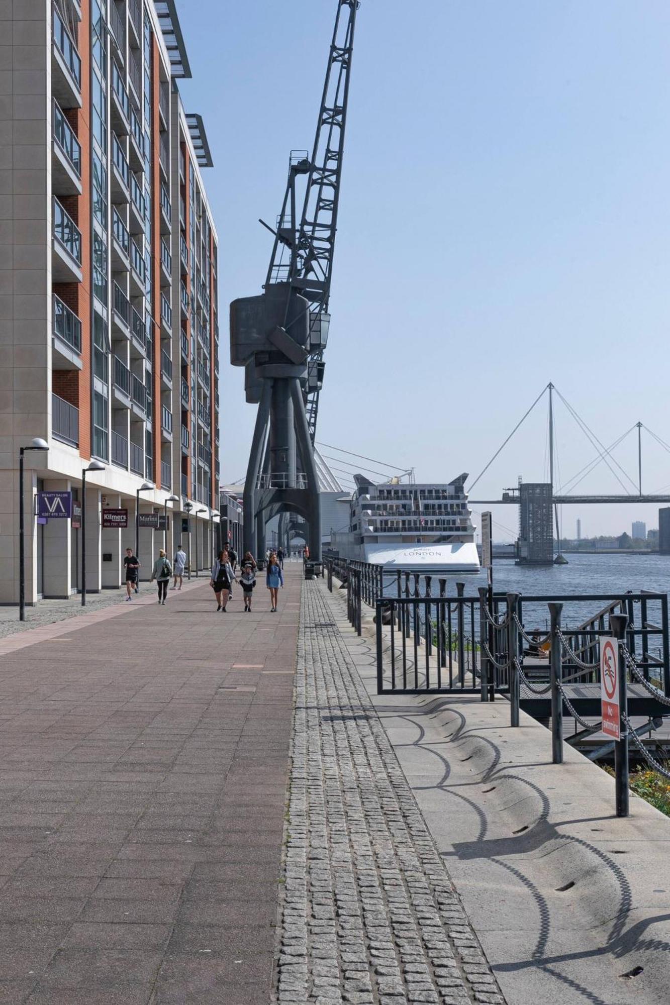 Serene Waterfront - Excel * Londres