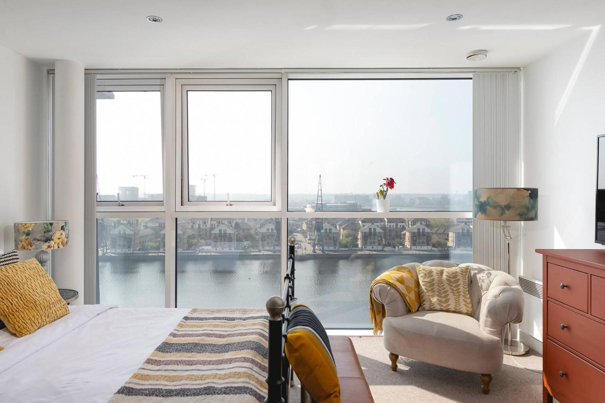 Serene Waterfront - Excel Londres