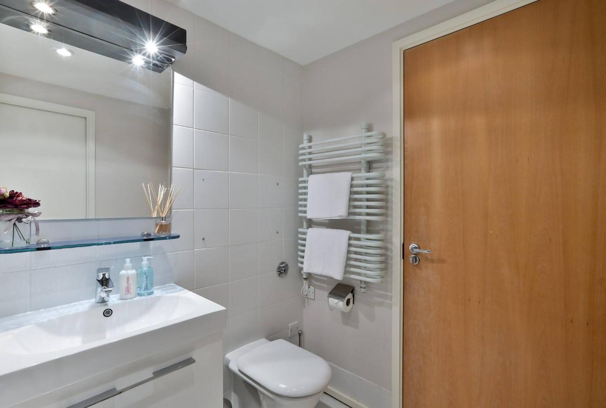 Appartement Wild Roses Serviced - Excel Warehouse 1 *