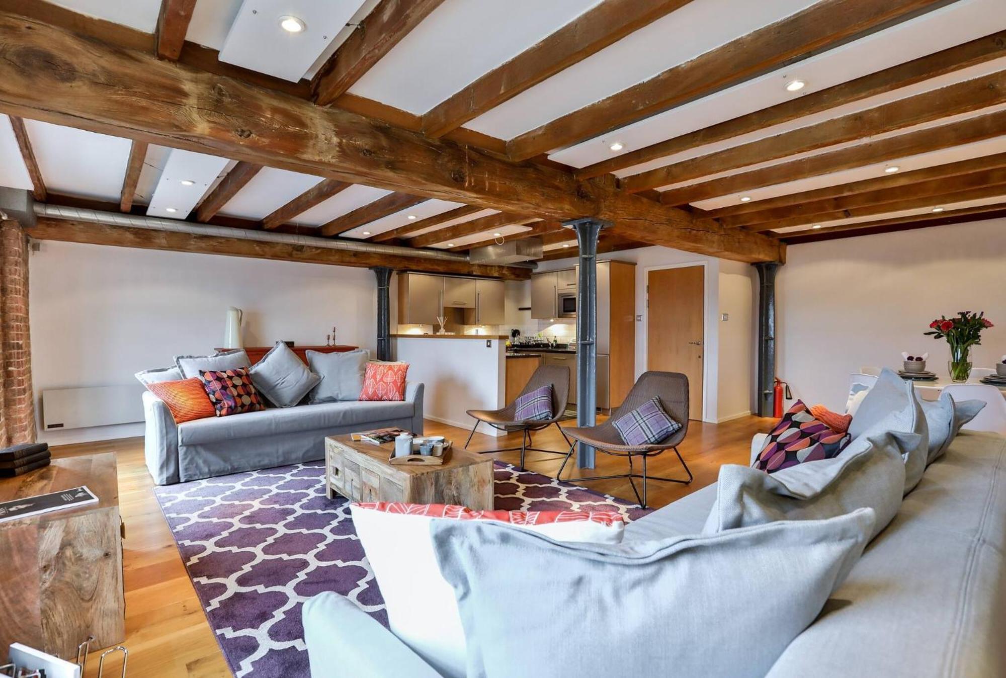 Wild Roses Serviced - Excel Warehouse 1 Appartement