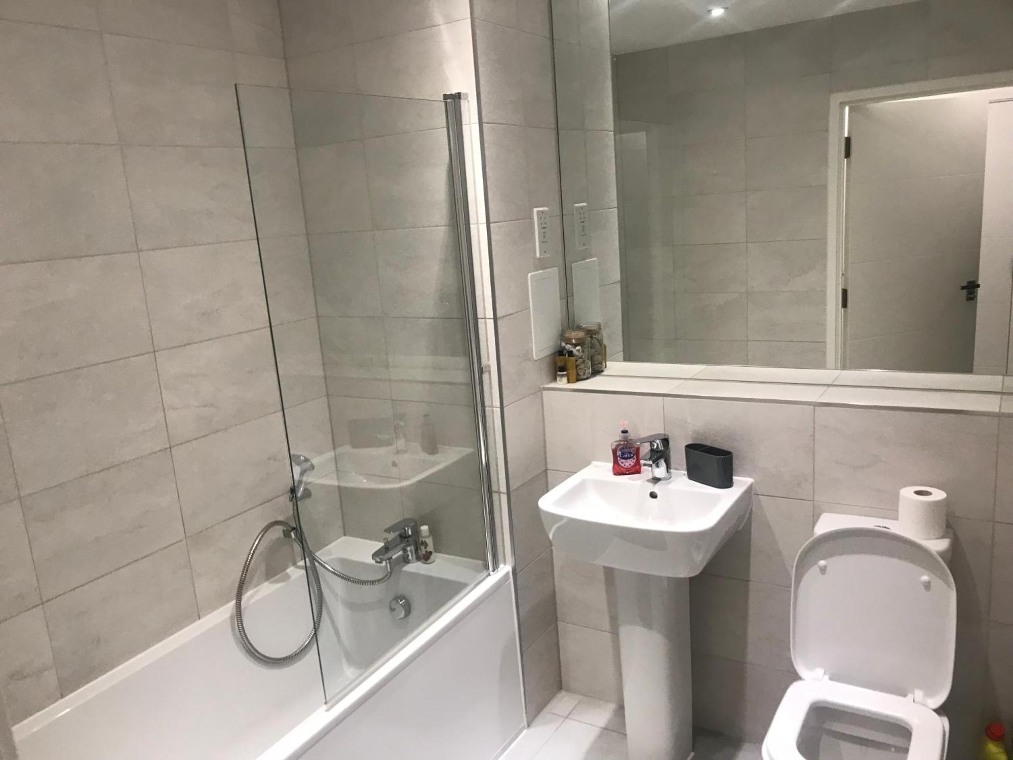 Séjour chez l'habitant Private & Private Bathroom In Park Royal Londres
