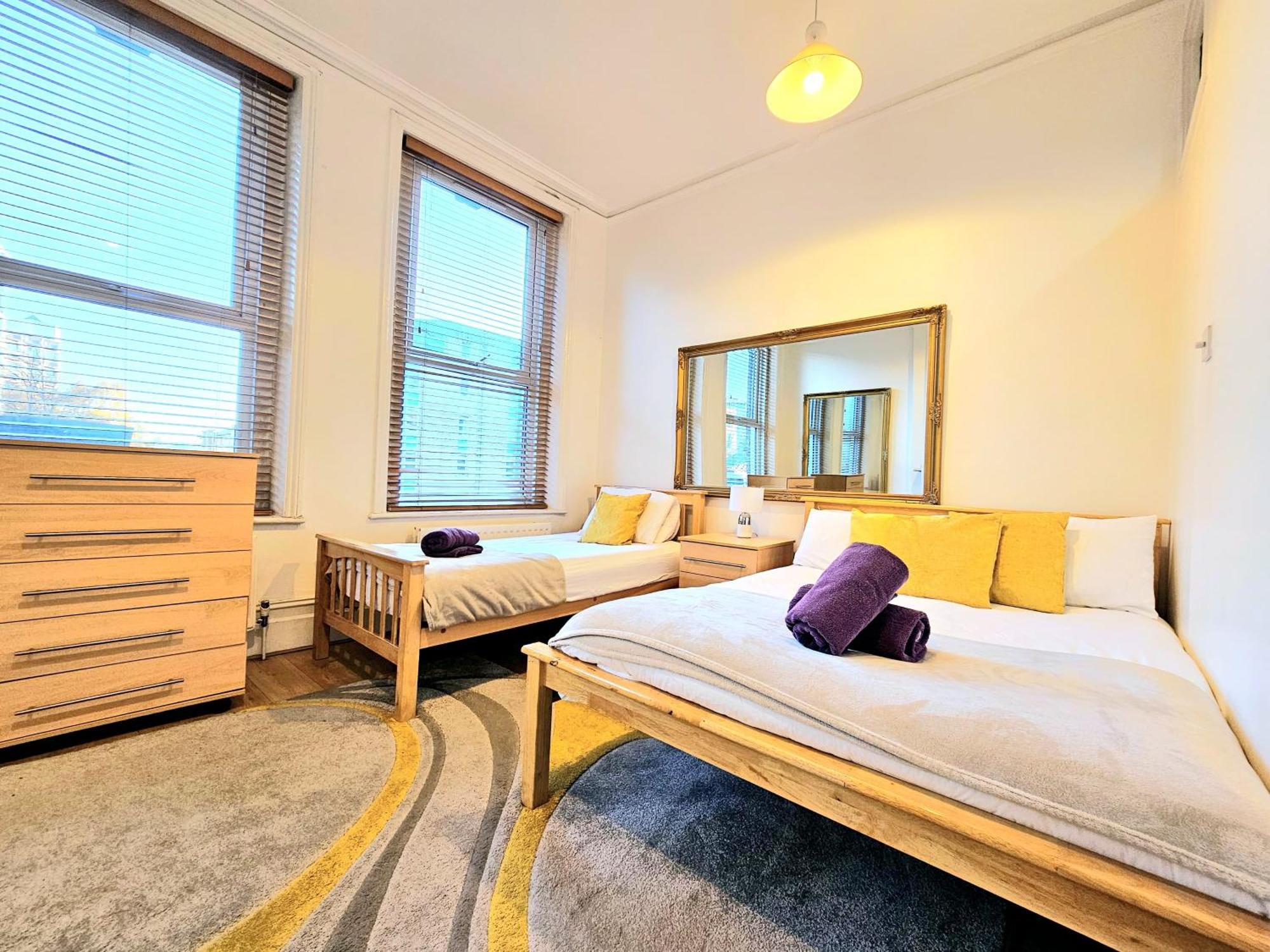 King's Cross & Angel Area, 4 Bedrooms With 7 Beds & Private Rooftop - Walk To St Pancras International Apartamento Londres