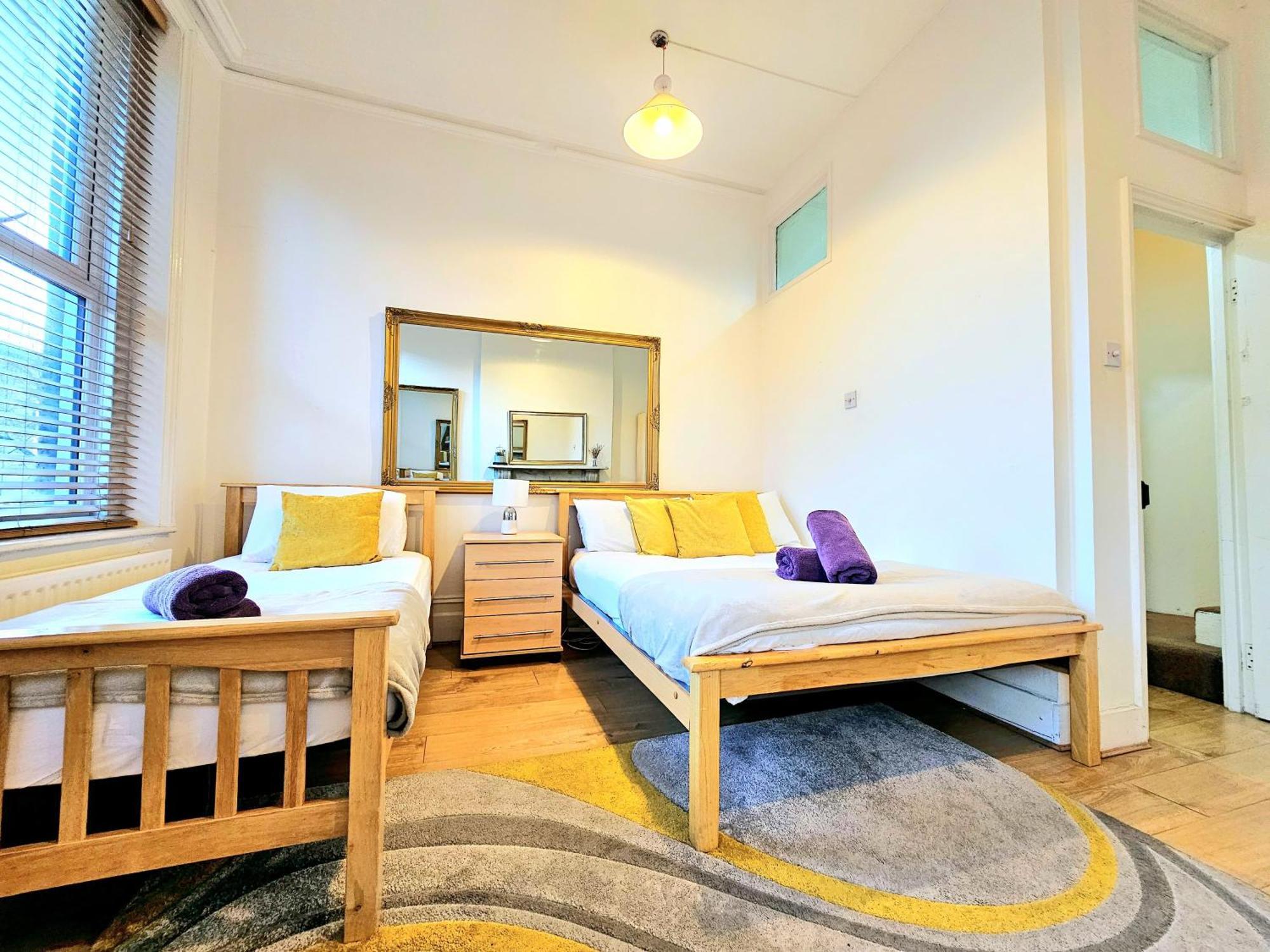 Apartamento King's Cross & Angel Area, 4 Bedrooms With 7 Beds & Private Rooftop - Walk To St Pancras International *