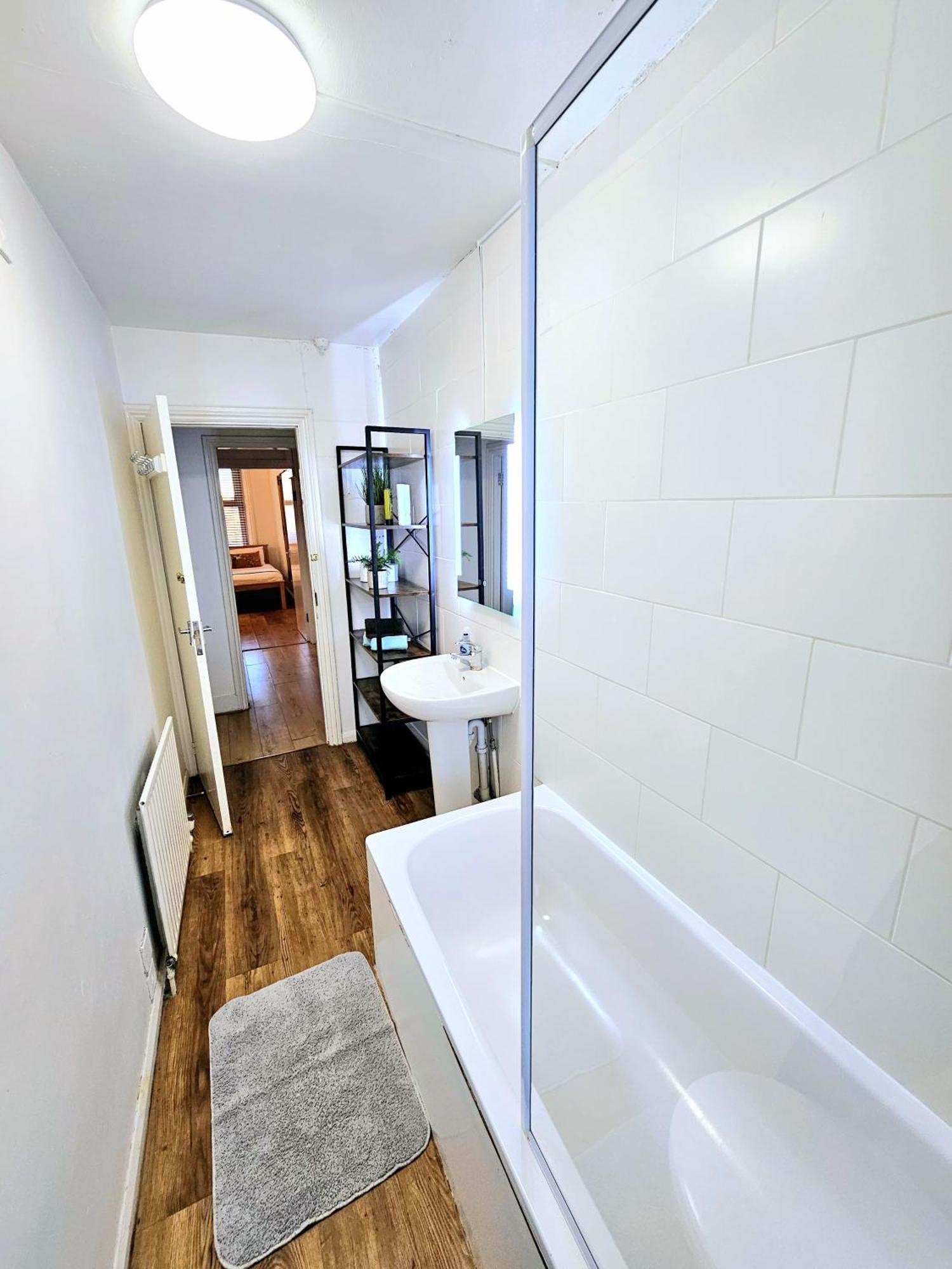 King's Cross & Angel Area, 4 Bedrooms With 7 Beds & Private Rooftop - Walk To St Pancras International