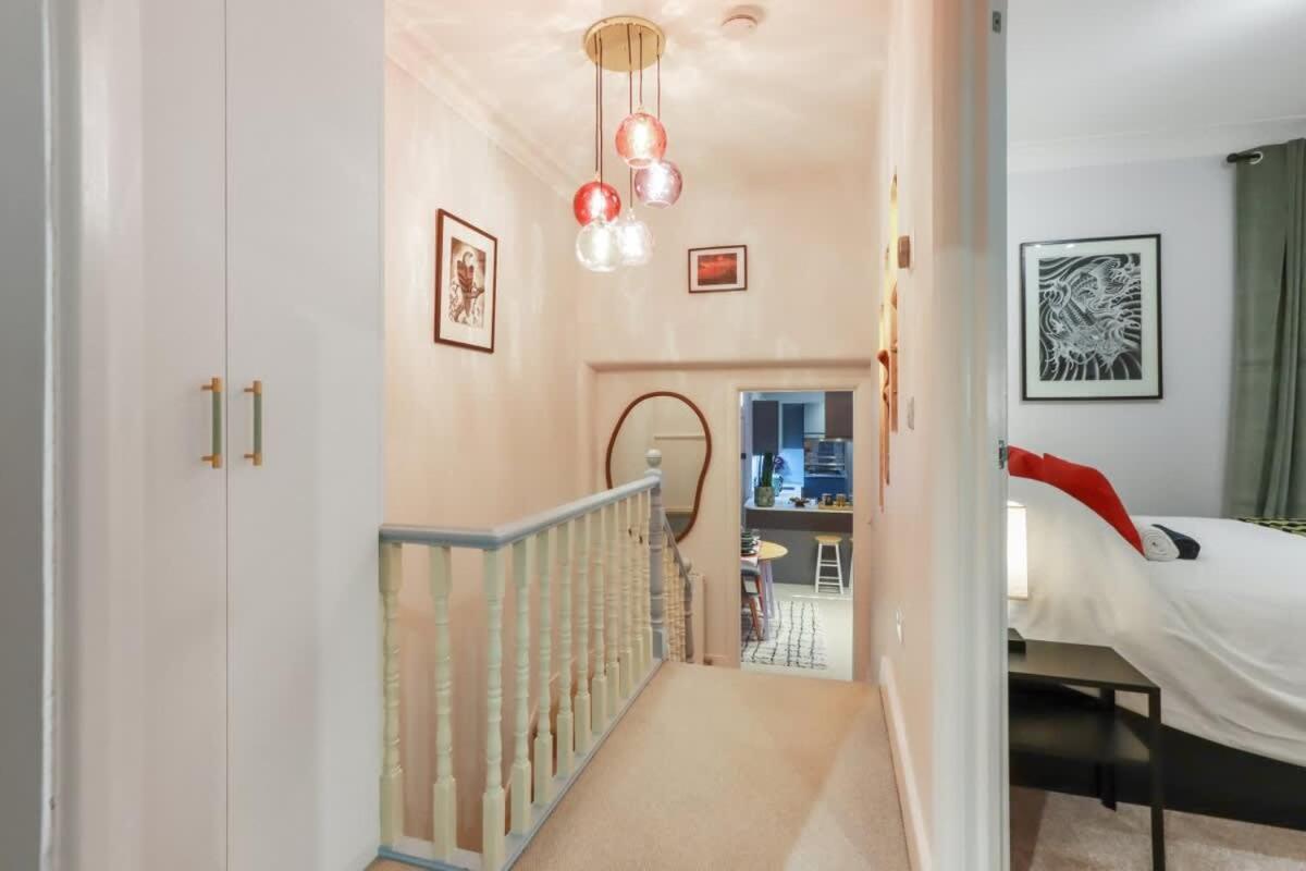 Modern Double Bedroom In 1 Londres