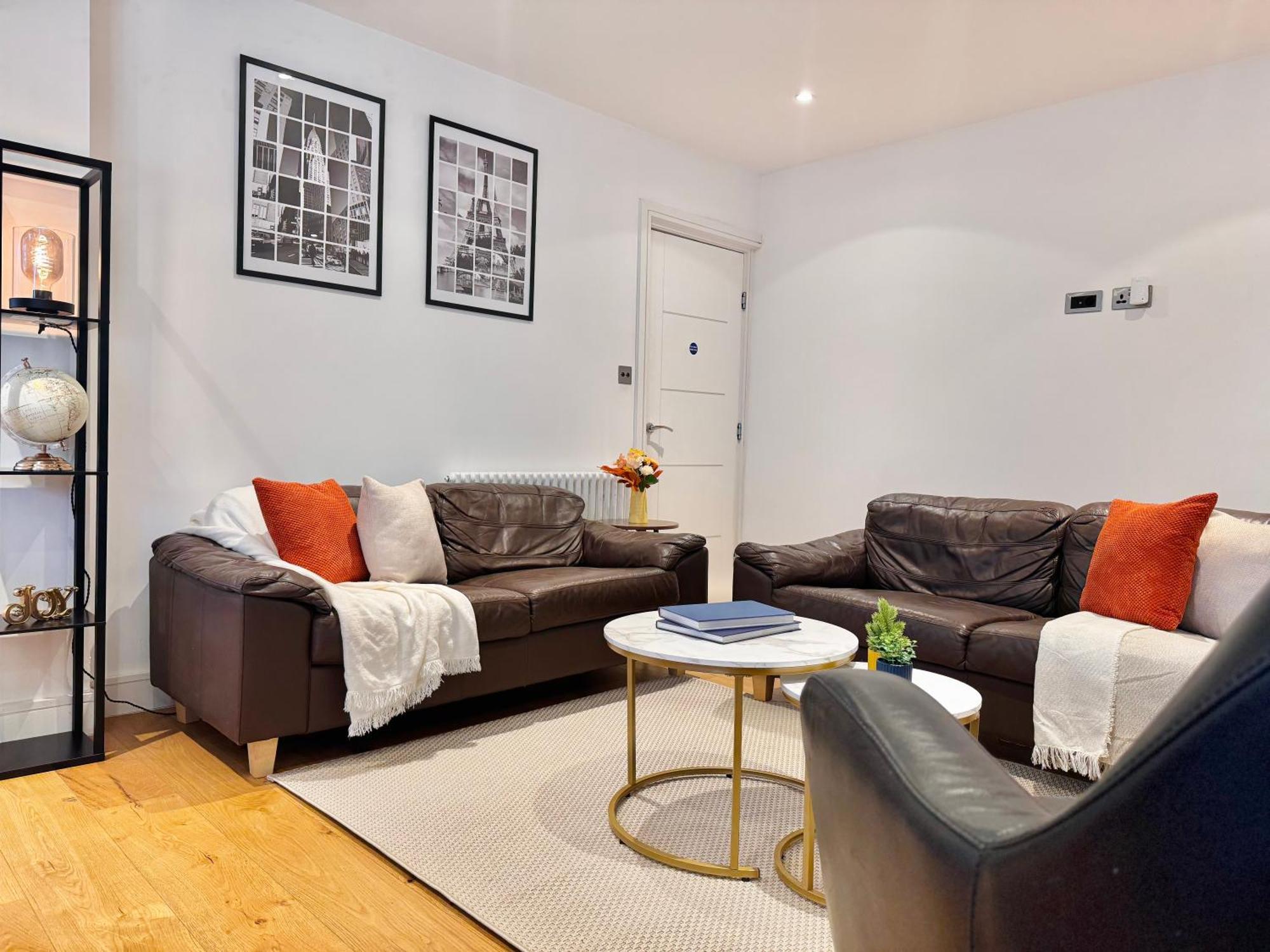 En-suites With Free Parking 30min To Maison d'hôtes Londres