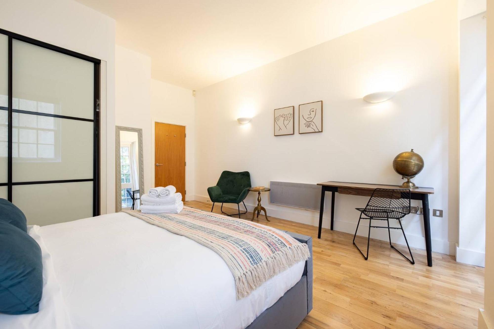 Wild Roses Serviced - Angel Apartamento