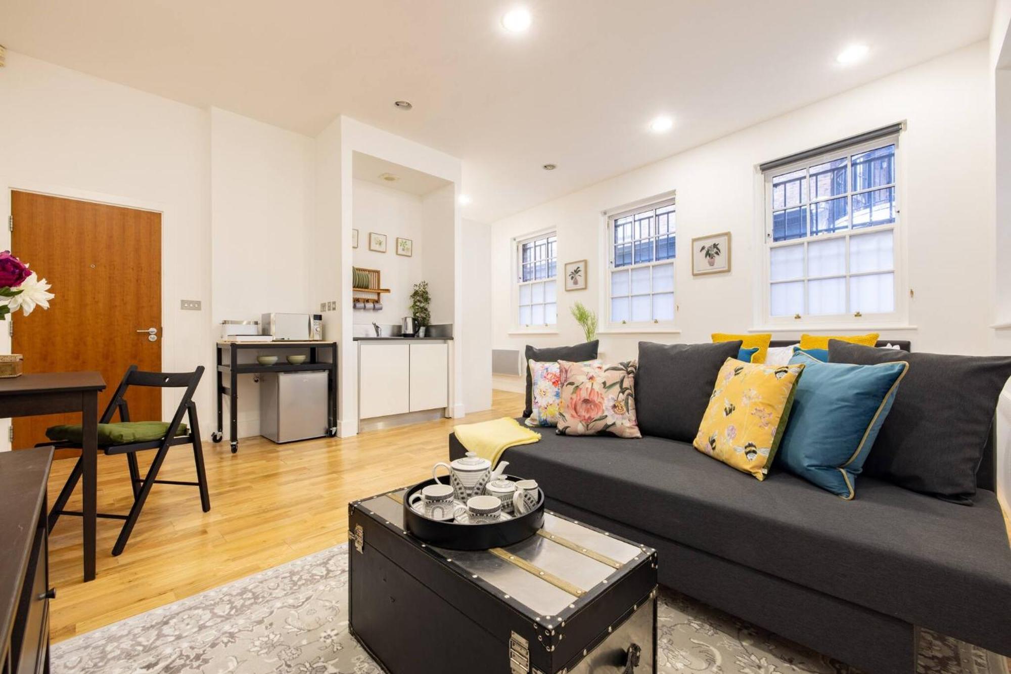 Wild Roses Serviced - Angel Apartamento *