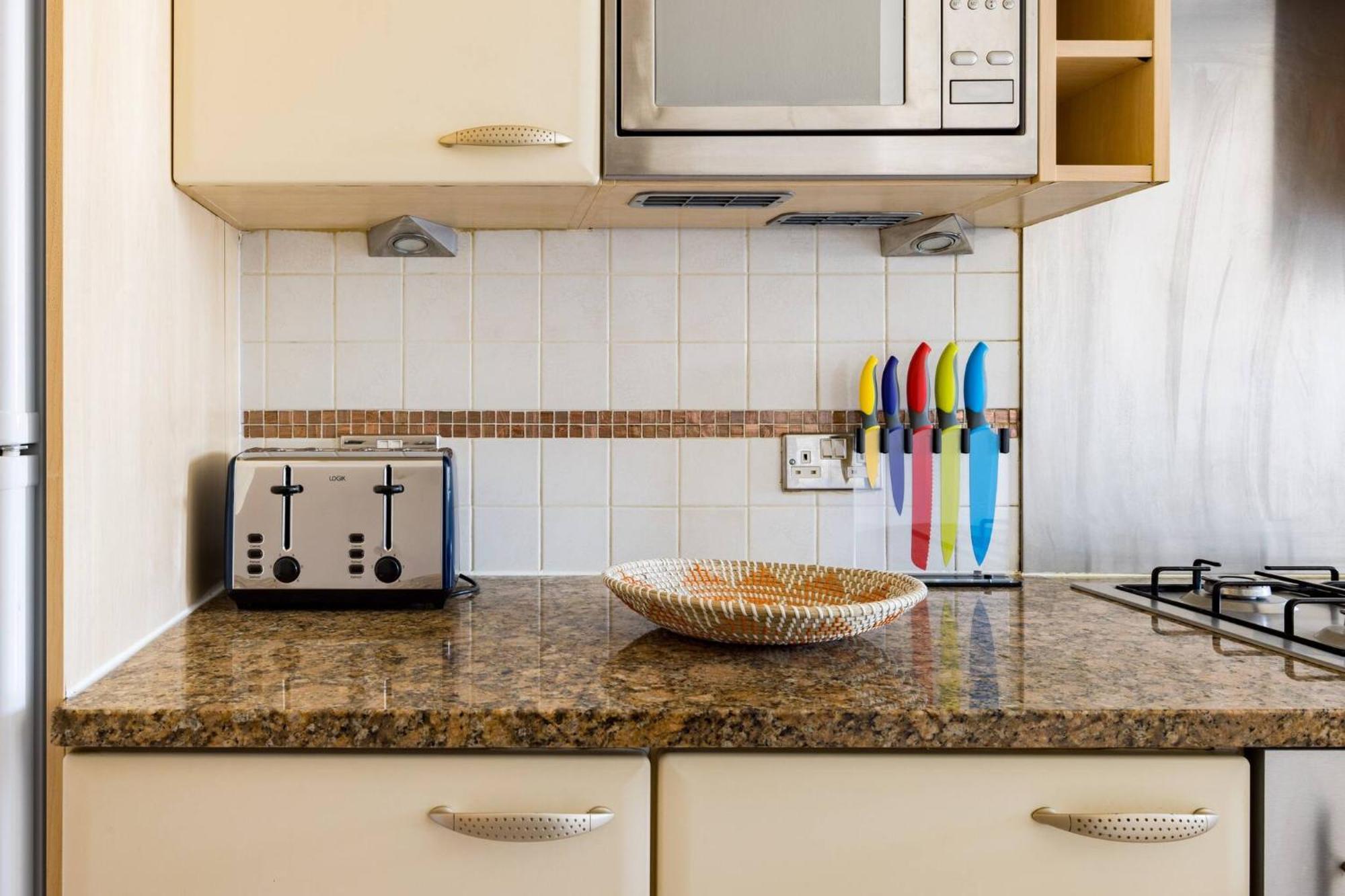 Apartment Wild Roses Service - East India *