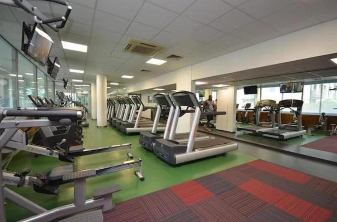Greenwich Staycation! Gym-pool-parking-tube Station 2mins Away Londres