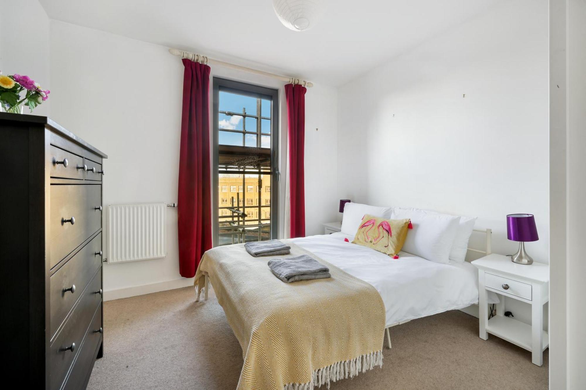 Spacious Three Bedroom Apartamento