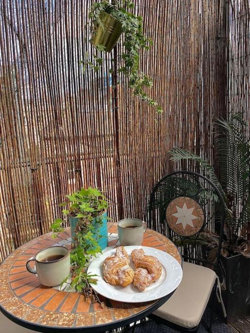 Balcony Flat In Victorian West Kensington Mansion Londres