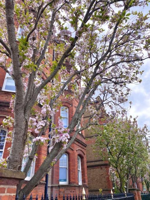 Balcony Flat In Victorian West Kensington Mansion Apartamento Londres