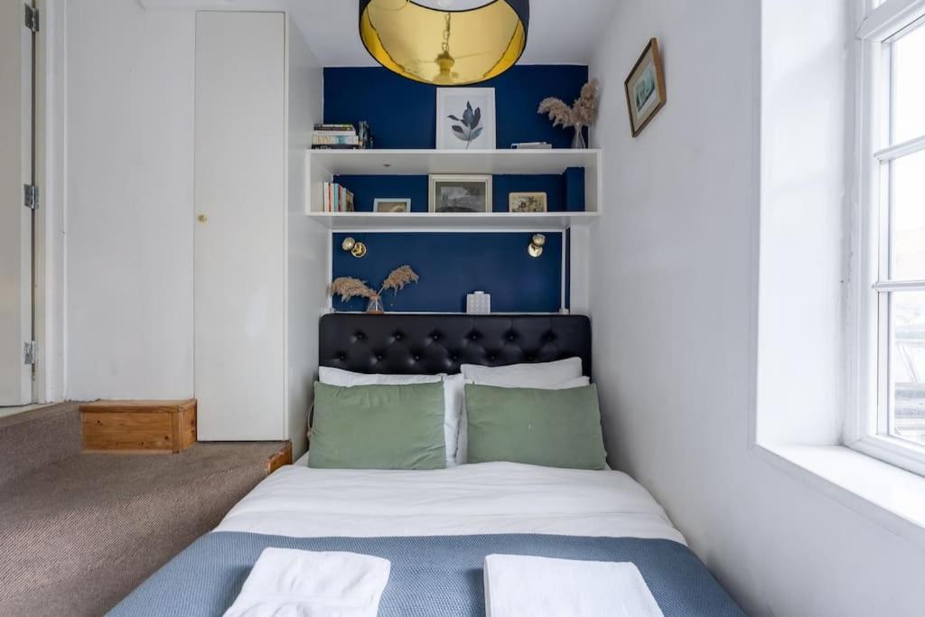 Flat In Victorian West Kensington Mansion With Balcony Appartement Londres