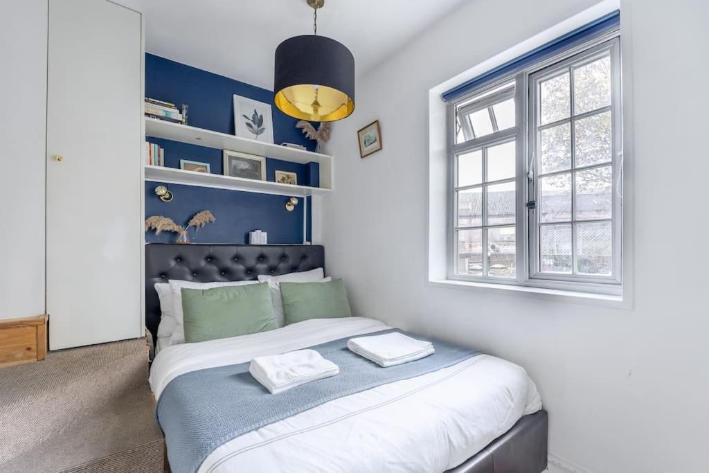 Flat In Victorian West Kensington Mansion With Balcony Appartement Londres