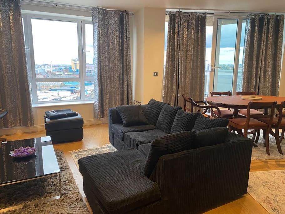 Apartamento 2 Bedroom Royal Docks Riverside