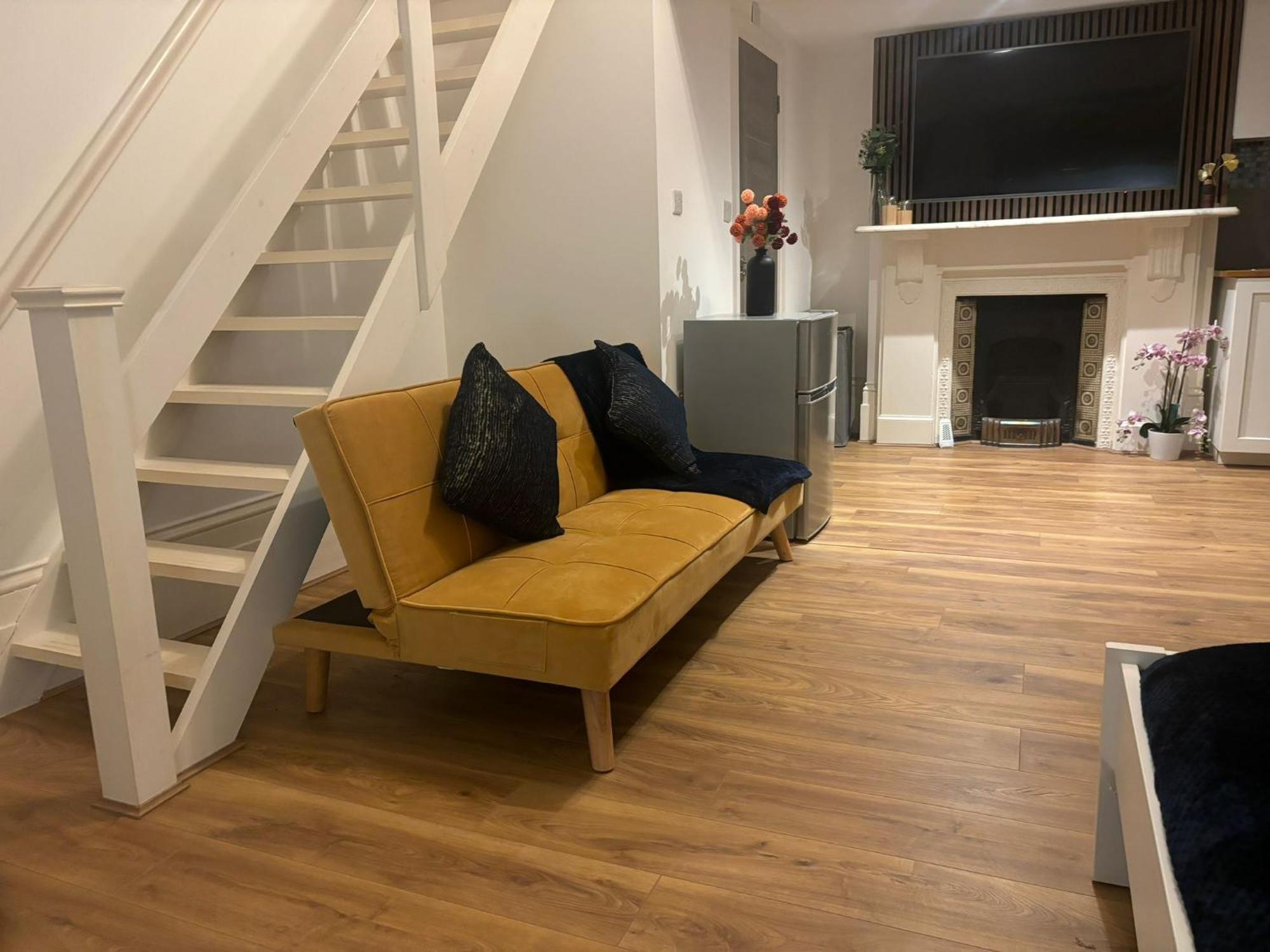 Zee Homes W6 * Londres