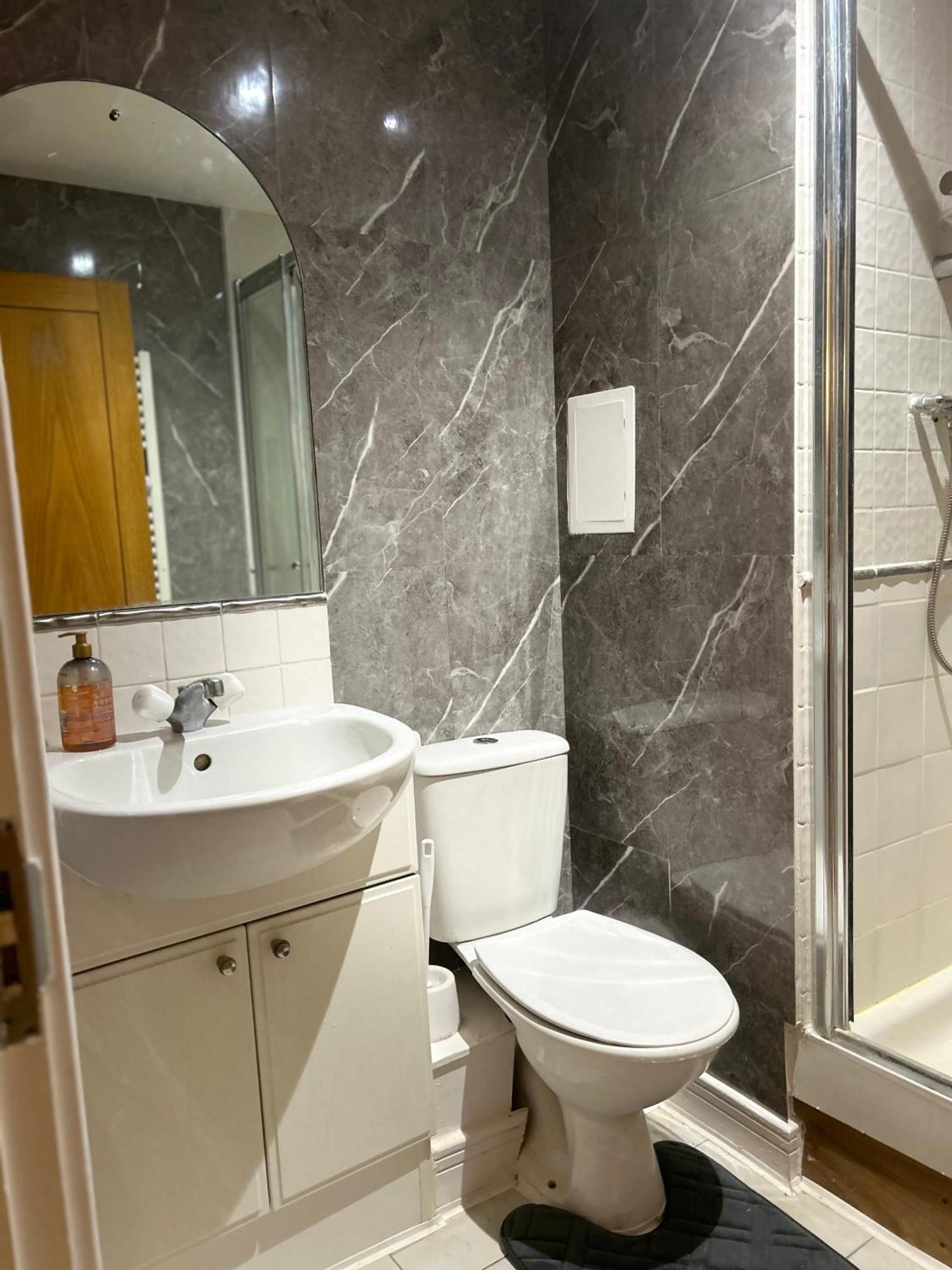 Apartamento Comfy 2bed Near O2 Canary Wharf Excel Londres