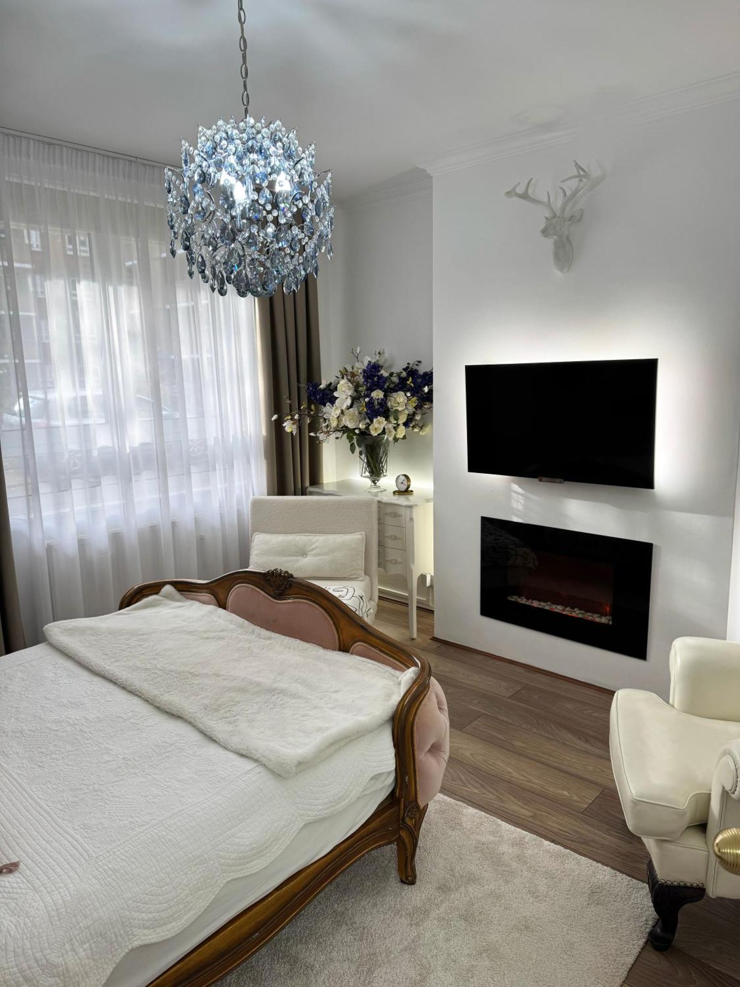 Fulham Lux