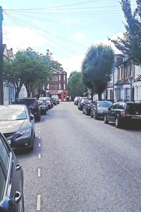 3 Bed Flat In Hammersmith Close To Underground