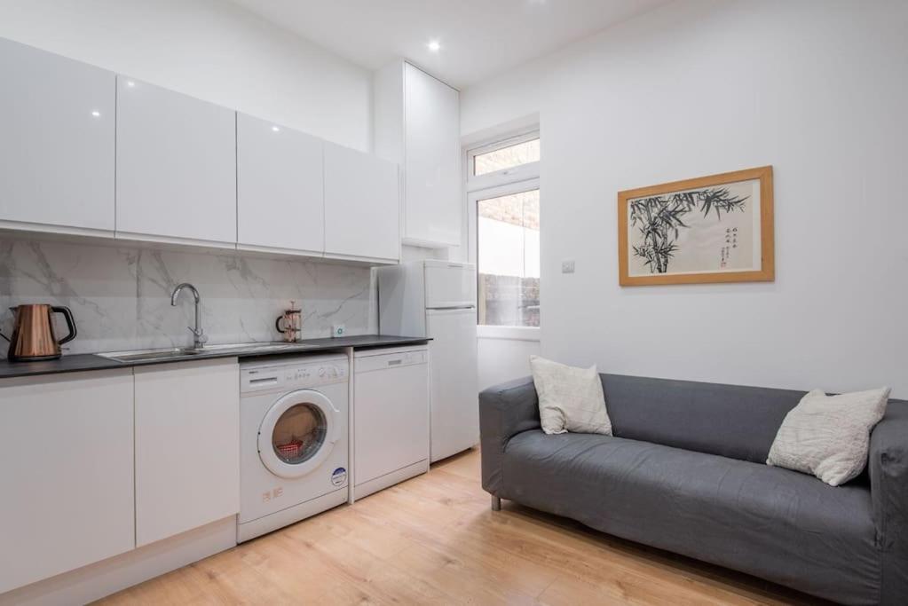 3 Bed Flat In Hammersmith Close To Underground Appartement