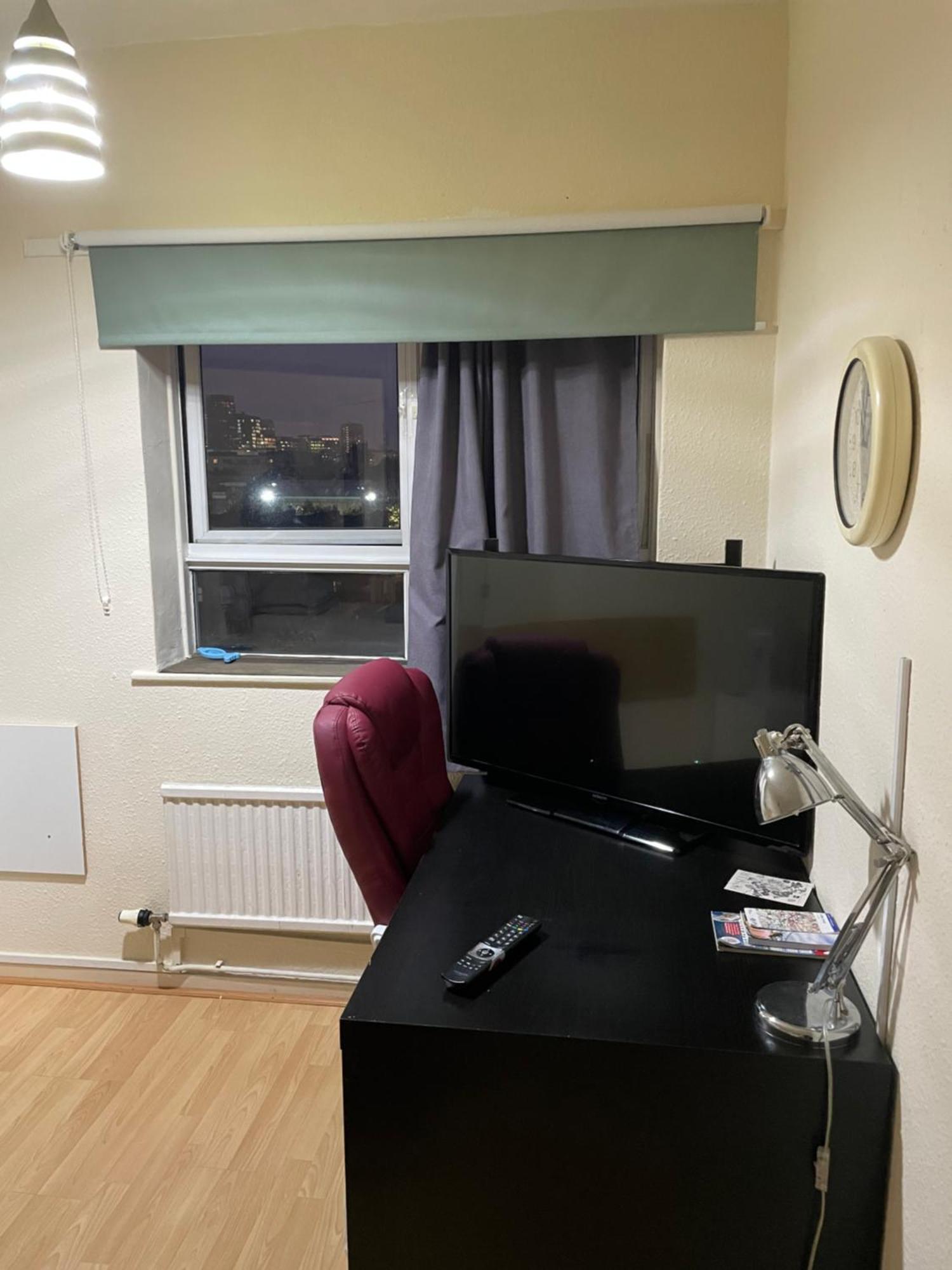 Single - Kings Cross, Female Only,, * Londres