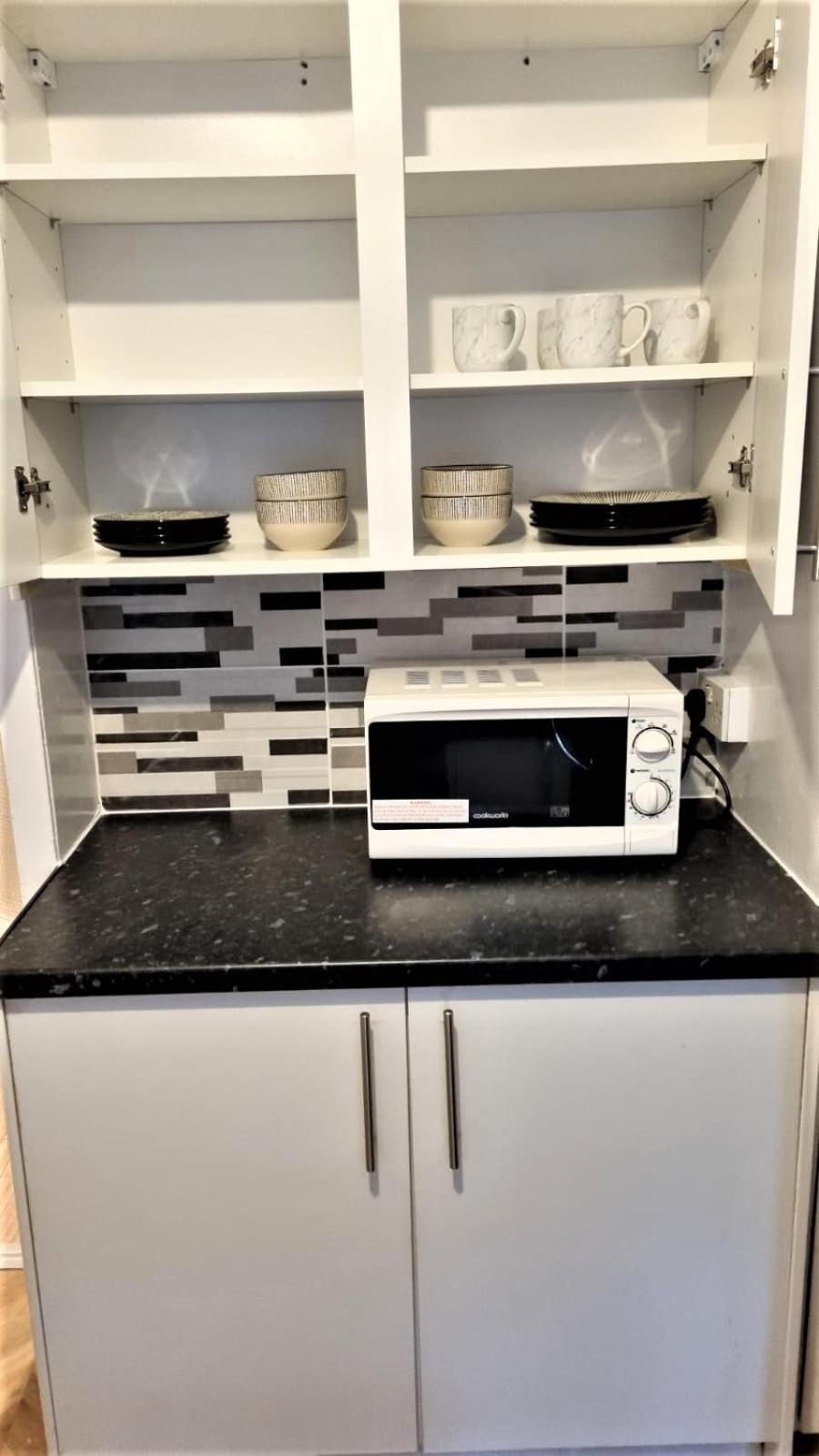 Lovely 2 Bedroom Close To Plaistow Station Appartement