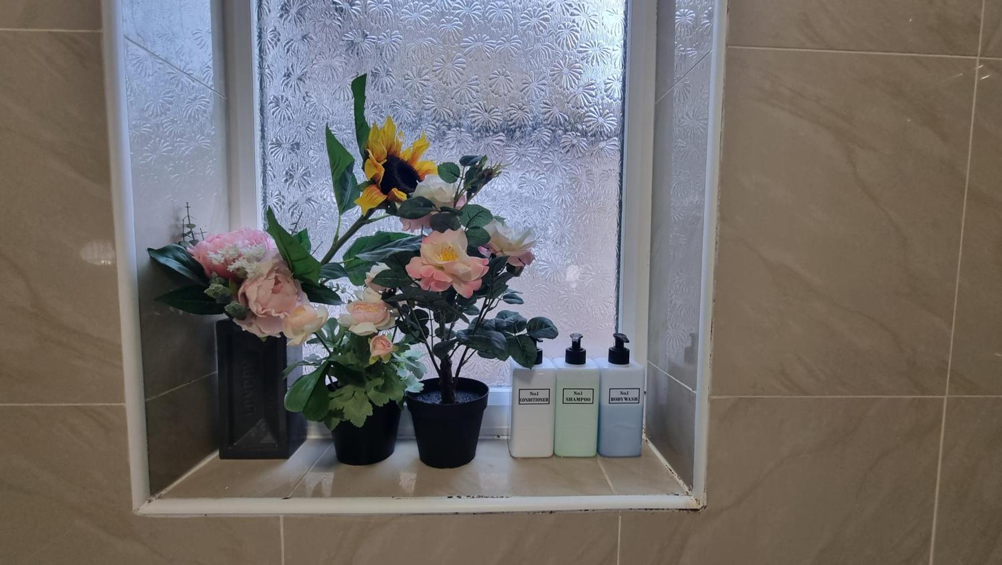 Habitación en casa particular Chic Double Room, 20 Mins To London, Supermarkets, Shops, Bars, Metro Few Mins Walk Londres