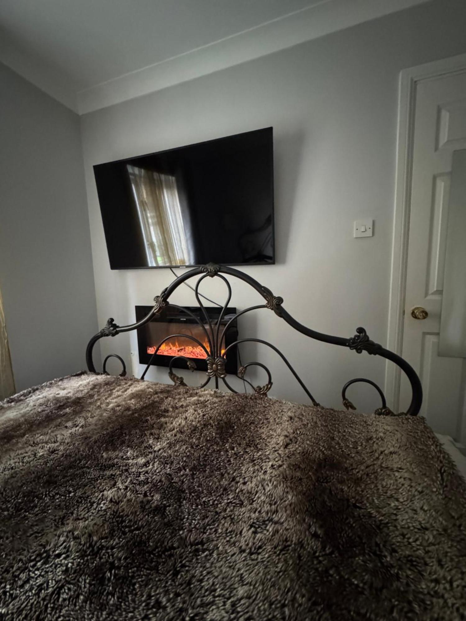 Séjour chez l'habitant Waterfront Double With Fireplace In The Heart Of Royal Docks *